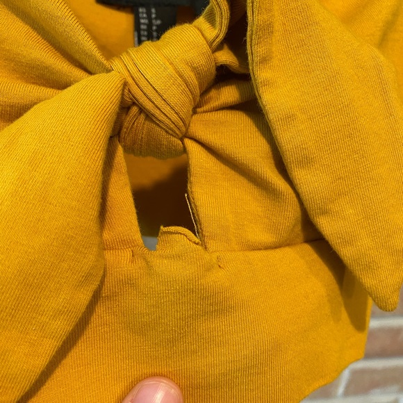 Yellow Forever 21 Tie Crop Top - Picture 4 of 4
